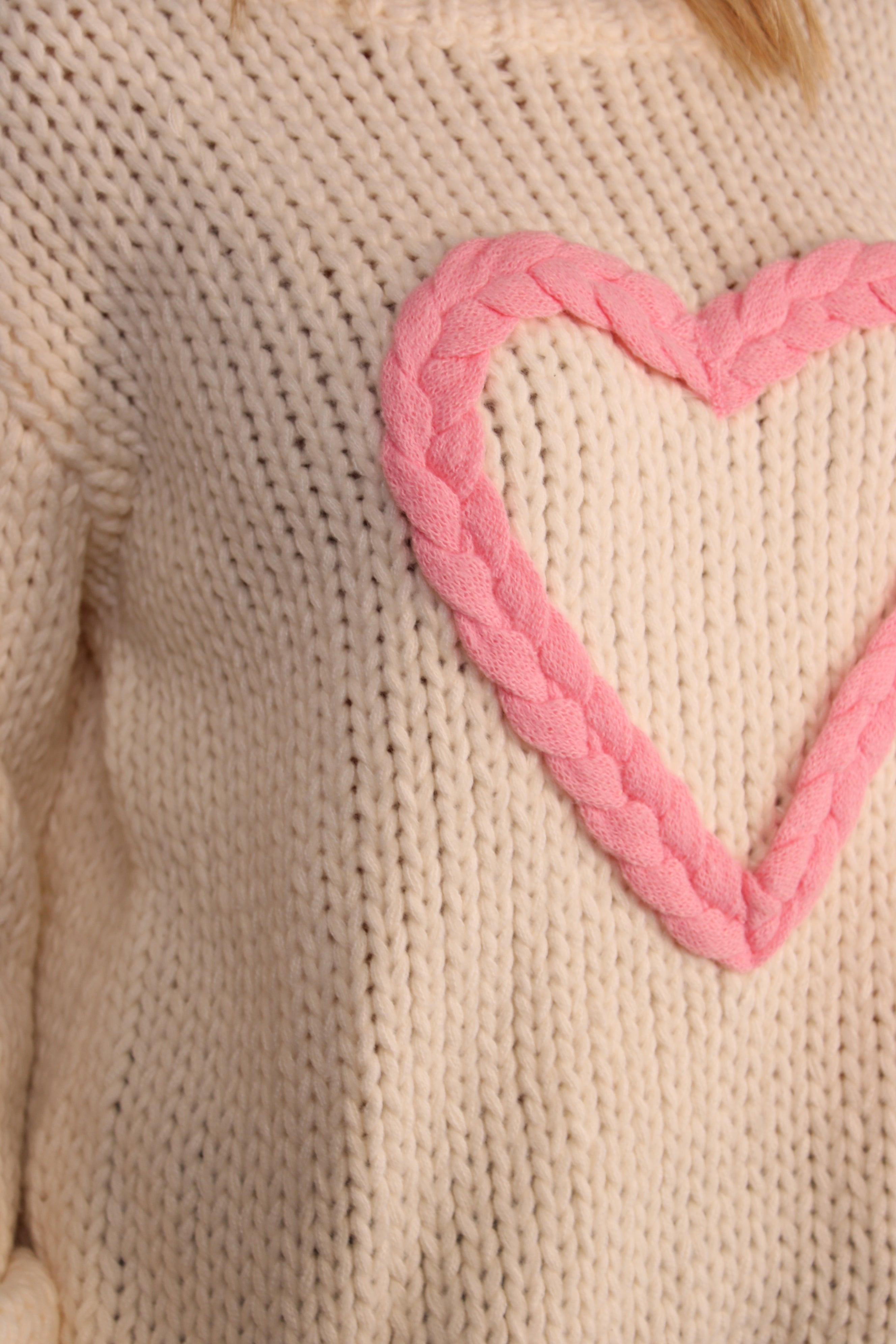 Paris Chunky Heart Knit