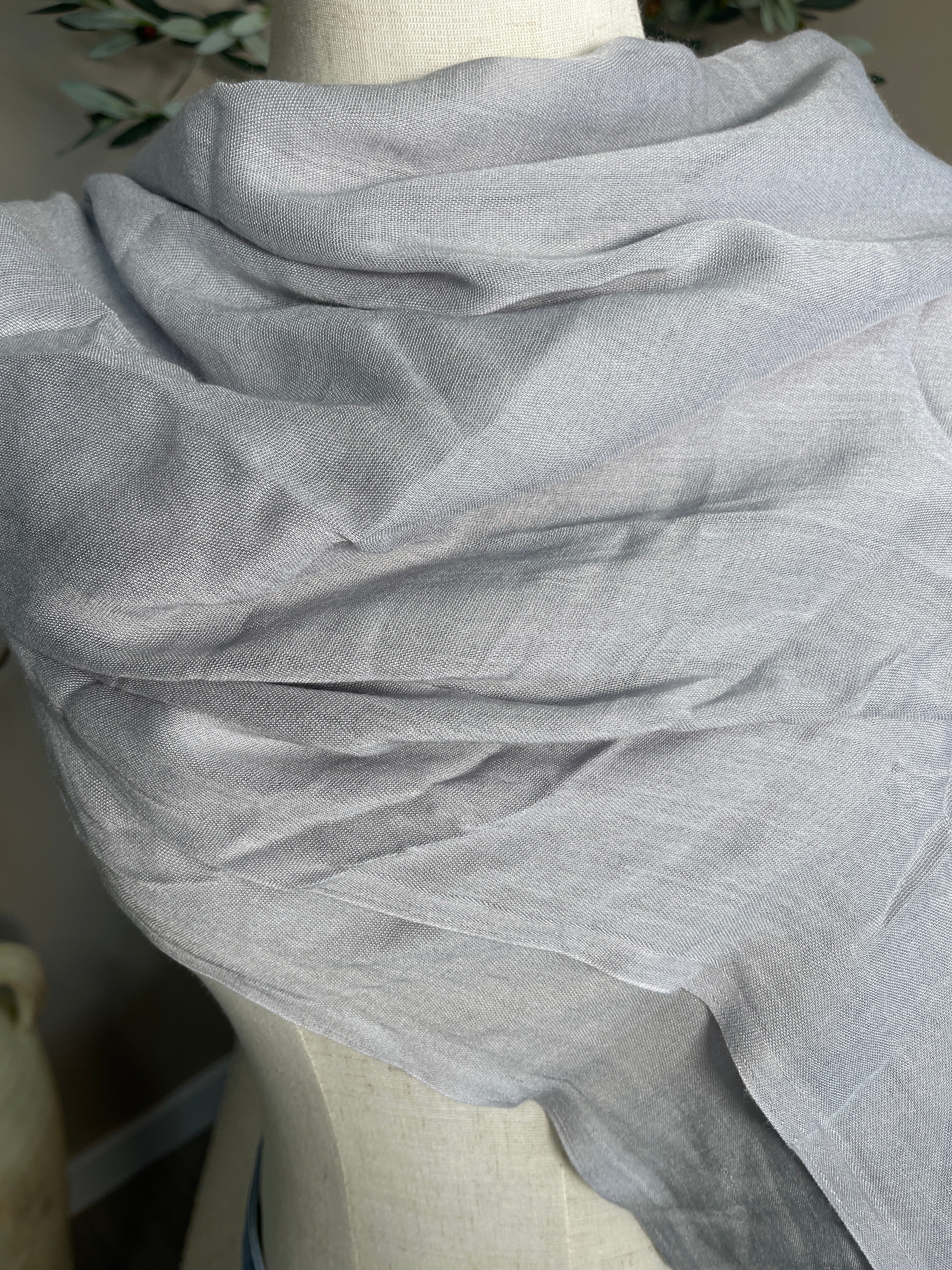 Hamptons Lightweight Scarf